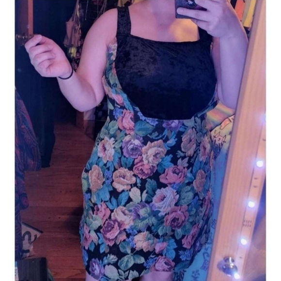 NWOT Floral Dress - Picture 2 of 4